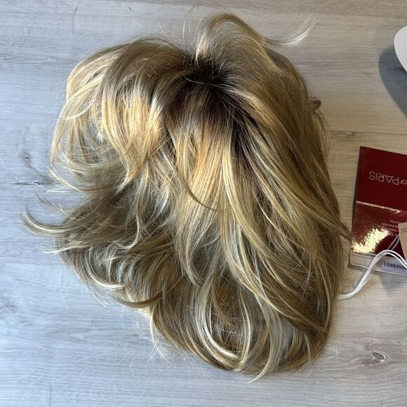 Rene of Paris Bailey Wig creamy toffee NWT in box - Picture 8 of 8